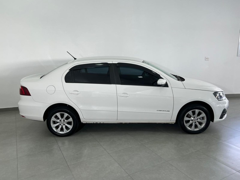 VOYAGE 1.6 MI COMFORTLINE 8V FLEX 4P MANUAL - 2017 - FARROUPILHA