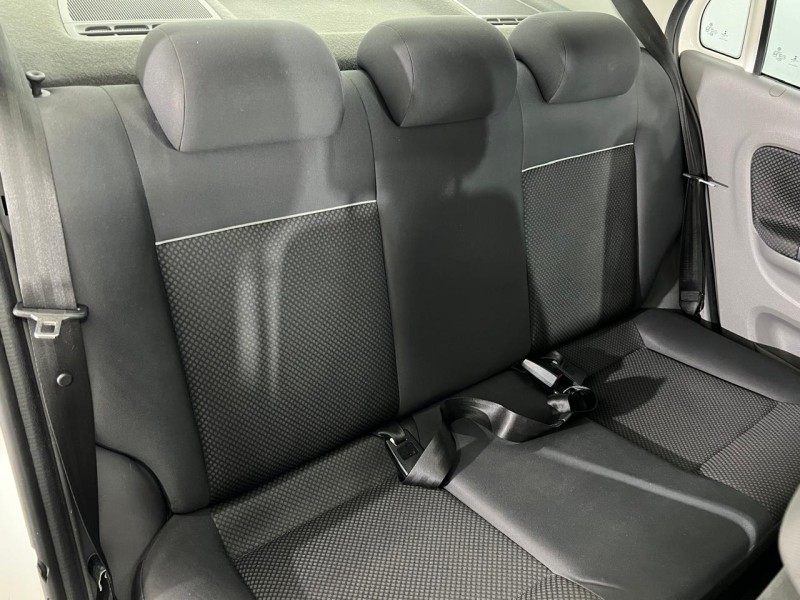 VOYAGE 1.6 MI COMFORTLINE 8V FLEX 4P MANUAL - 2017 - FARROUPILHA