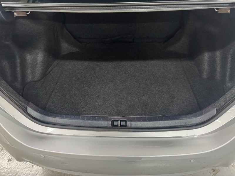 COROLLA 2.0 XEI 16V FLEX 4P AUTOMÁTICO - 2017 - CAXIAS DO SUL