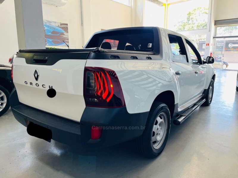 DUSTER OROCH 1.6 16V FLEX EXPRESSION 4P MANUAL - 2022 - SAPUCAIA DO SUL