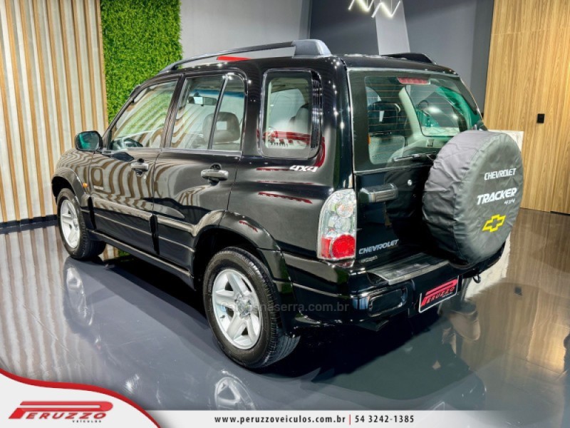TRACKER 2.0 4X4 8V GASOLINA 4P MANUAL - 2009 - NOVA PRATA