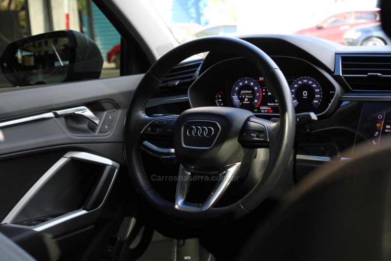 Q3 1.4 TFSI PRESTIGE PLUS GASOLINA 4P S TRONIC - 2020 - CAXIAS DO SUL