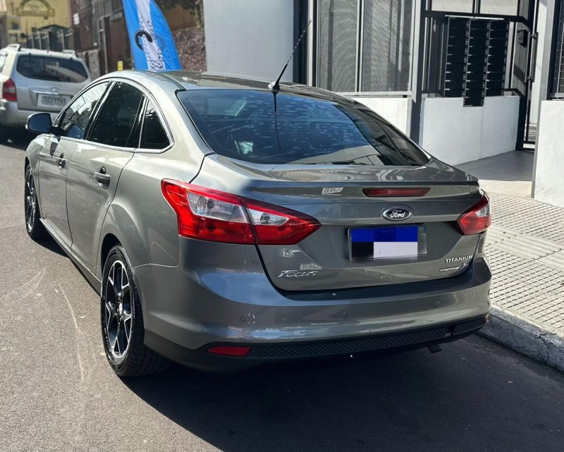 FOCUS 2.0 TITANIUM SEDAN 16V FLEX 4P AUTOMÁTICO - 2014 - CAXIAS DO SUL