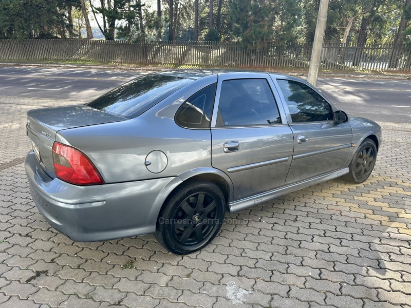 VECTRA 2.2 MPFI CHALLENGE 16V GASOLINA 4P MANUAL - 2001 - CAXIAS DO SUL