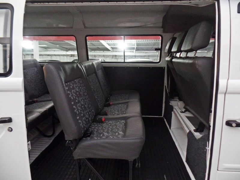 KOMBI 1.4 MI STD LOTAÇÃO 8V FLEX 3P MANUAL - 2012 - CAXIAS DO SUL