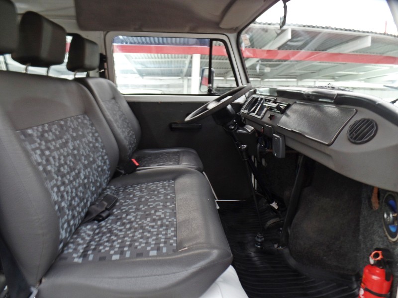 KOMBI 1.4 MI STD LOTAÇÃO 8V FLEX 3P MANUAL - 2012 - CAXIAS DO SUL