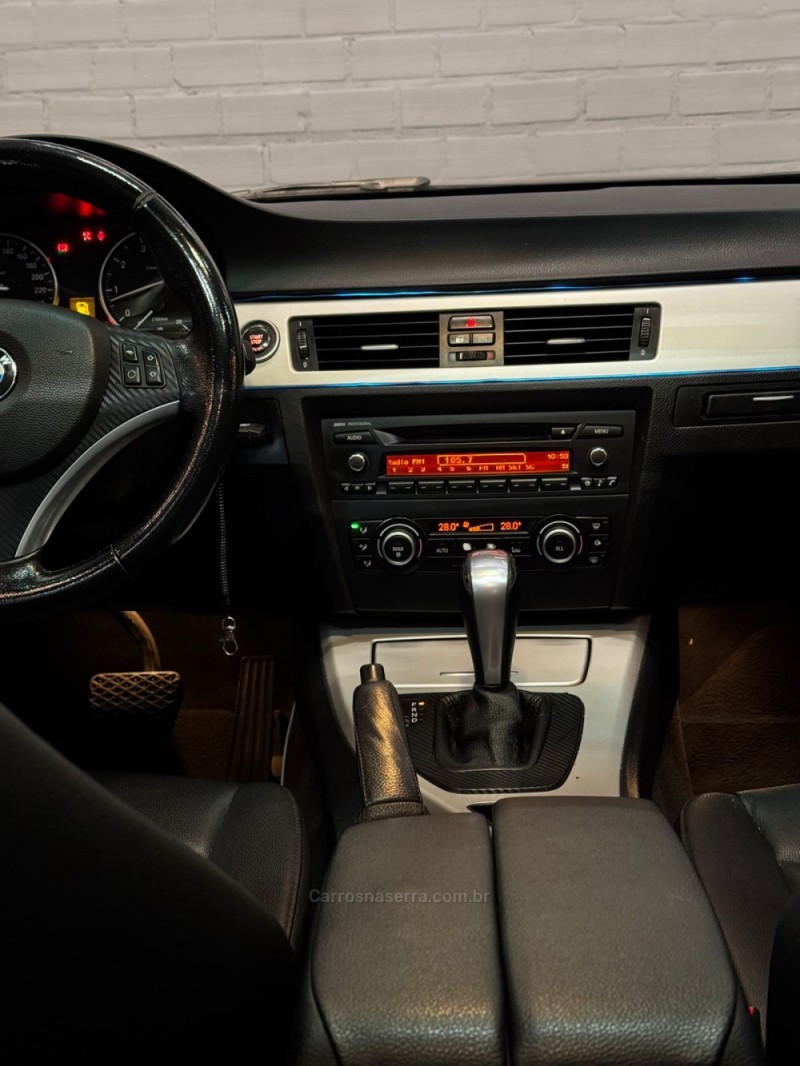 320I 2.0 16V GASOLINA 4P AUTOMÁTICO - 2010 - CAXIAS DO SUL