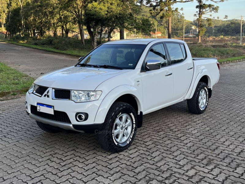 L200 TRITON 3.2 HPE 4X4 CD 16V TURBO INTERCOOLER DIESEL 4P AUTOMÁTICO - 2013 - NOVA BASSANO