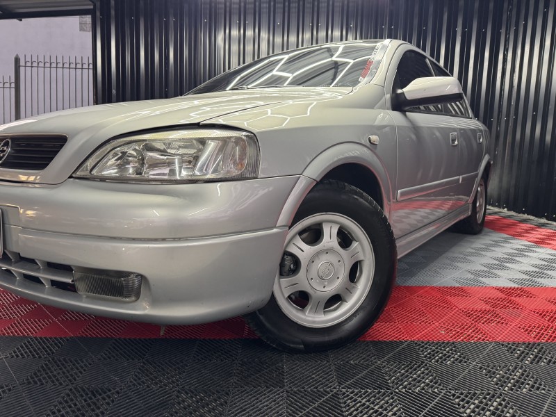 ASTRA 1.8 MPFI GL SEDAN 8V GASOLINA 4P MANUAL - 2001 - CAXIAS DO SUL