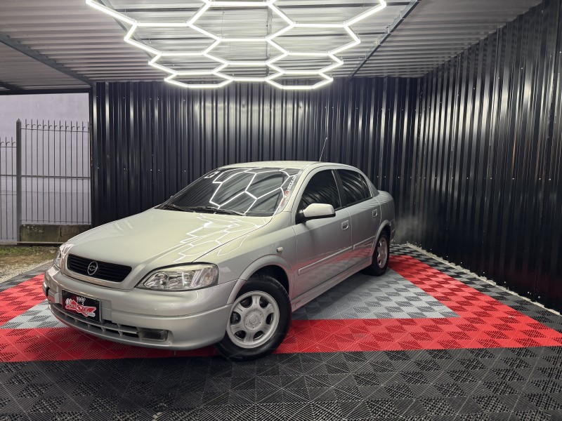 ASTRA 1.8 MPFI GL SEDAN 8V GASOLINA 4P MANUAL