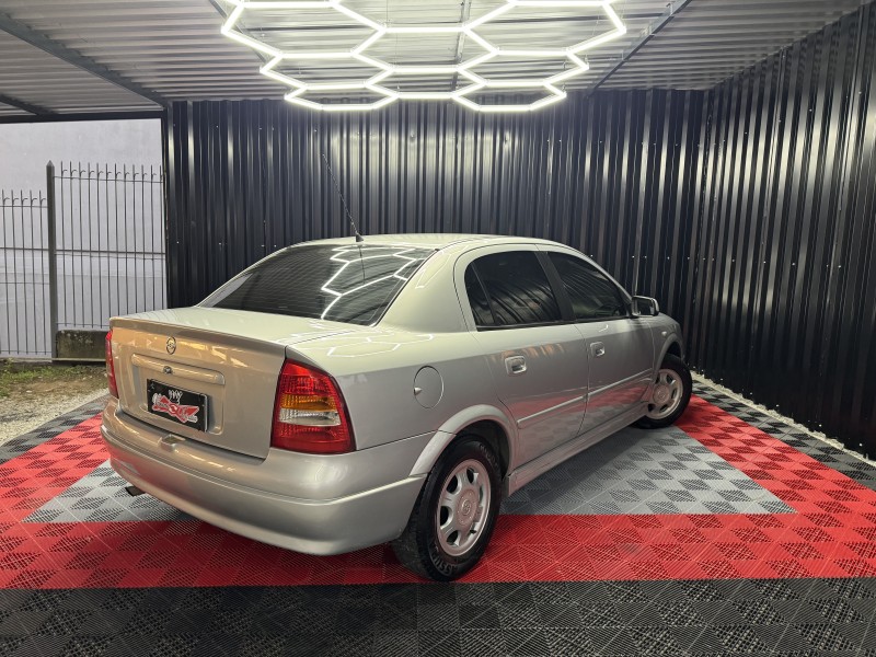ASTRA 1.8 MPFI GL SEDAN 8V GASOLINA 4P MANUAL - 2001 - CAXIAS DO SUL