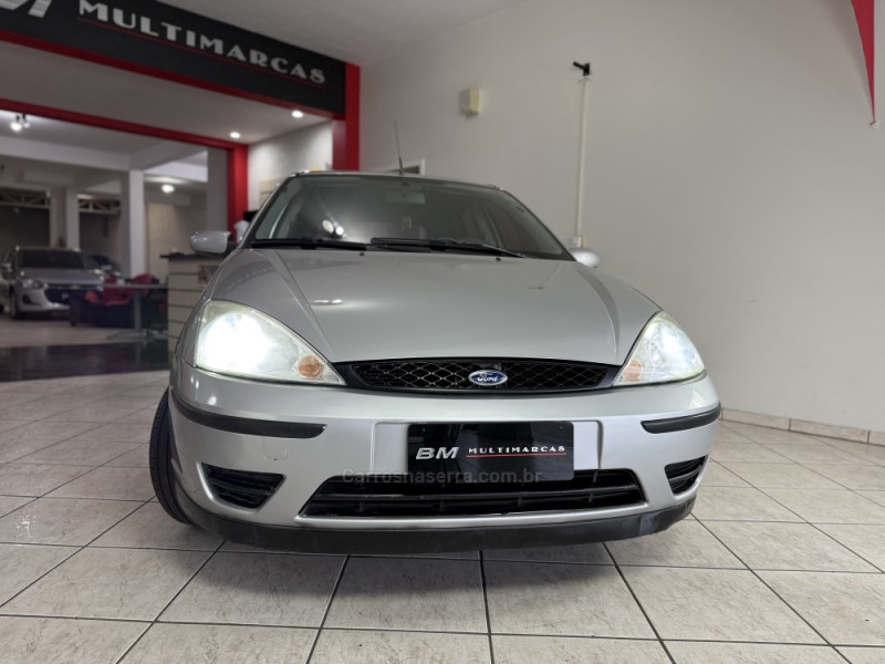 FOCUS 1.6 GL 16V FLEX 4P MANUAL - 2007 - GUAPORé