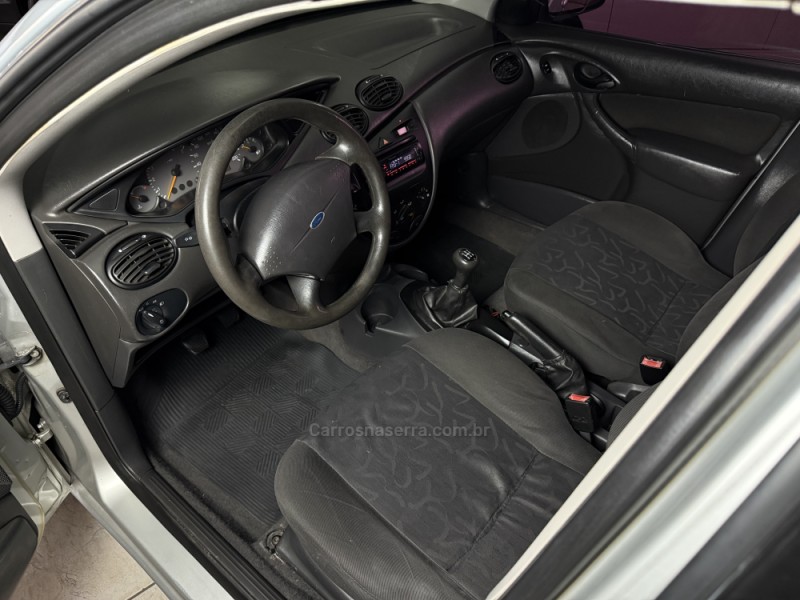FOCUS 1.6 GL 16V FLEX 4P MANUAL - 2007 - GUAPORé