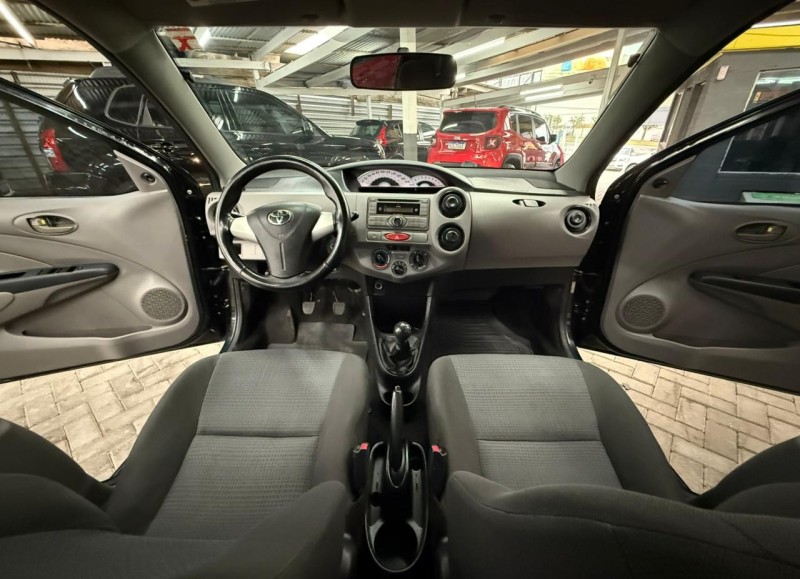 ETIOS 1.3 XS 16V FLEX 4P MANUAL - 2013 - CAXIAS DO SUL