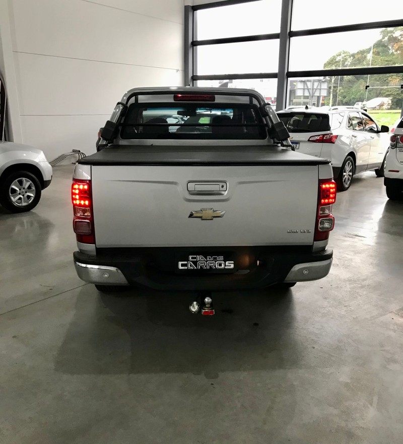 S10 2.4 LTZ 4X2 CD 8V FLEX 4P MANUAL - 2014 - LAJEADO
