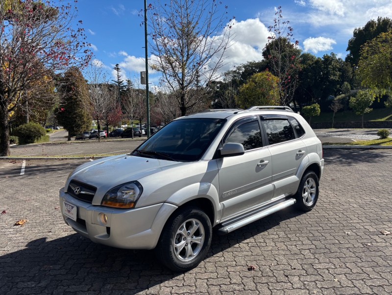 TUCSON 2.0 MPFI GLS BASE 16V 143CV 2WD FLEX 4P AUTOMÁTICO - 2015 - CAXIAS DO SUL