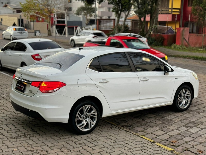 C4 LOUNGE 1.6 EXCLUSIVE 16V TURBO FLEX 4P AUTOMÁTICO - 2015 - CAXIAS DO SUL