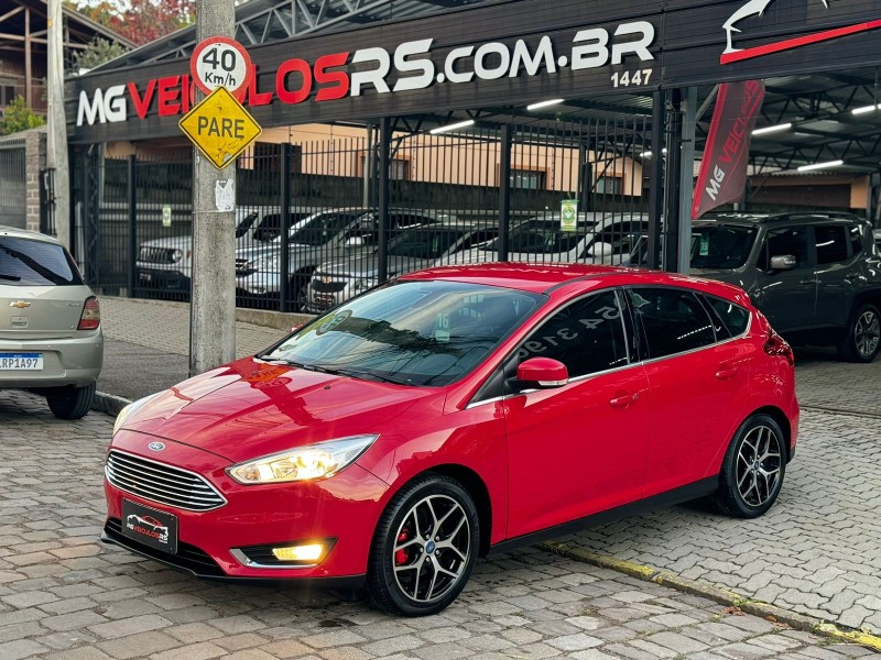 focus 2.0 titanium hatch 16v flex 4p automatico 2016 caxias do sul
