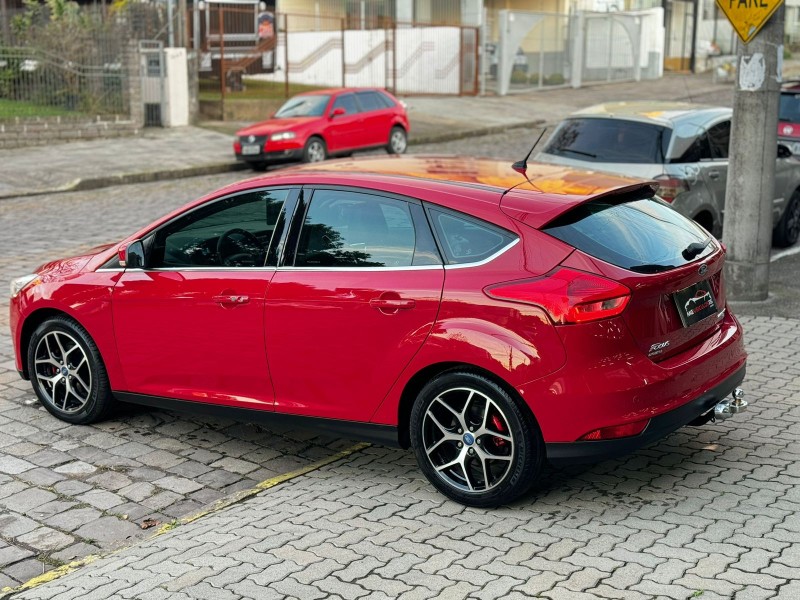 FOCUS 2.0 TITANIUM HATCH 16V FLEX 4P AUTOMÁTICO - 2016 - CAXIAS DO SUL