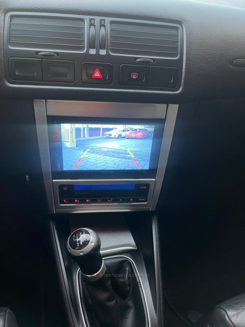 GOLF 1.6 MI SPORTLINE LIMITED EDITION 8V FLEX 4P MANUAL - 2013 - CAXIAS DO SUL