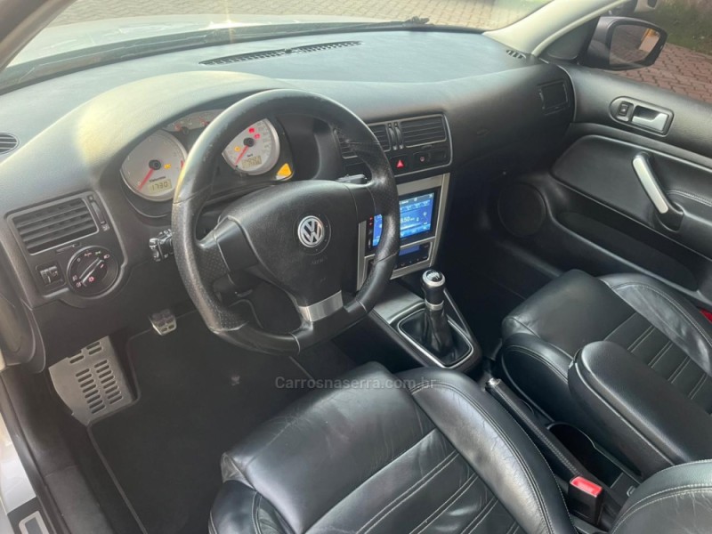 GOLF 1.6 MI SPORTLINE LIMITED EDITION 8V FLEX 4P MANUAL - 2013 - CAXIAS DO SUL