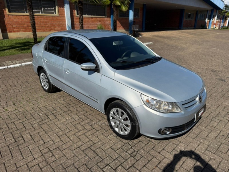 VOYAGE 1.6 MI COMFORTLINE 8V FLEX 4P MANUAL - 2011 - BROCHIER