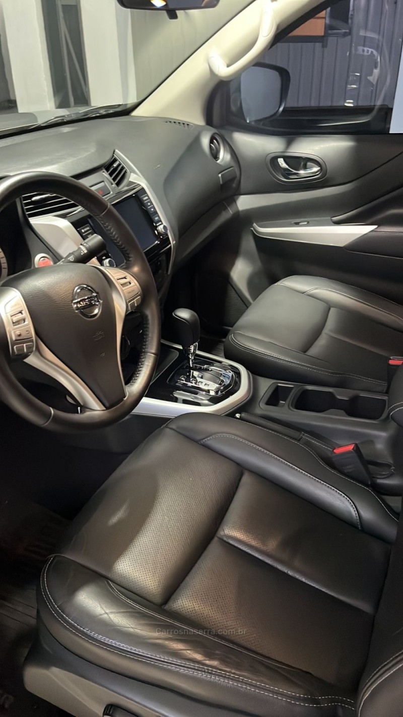 FRONTIER 2.3 LE 4X4 CD BI TURBO DIESEL 4P AUTOMÁTICO - 2022 - CANELA