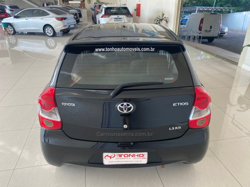 ETIOS 1.3 XS 16V FLEX 4P MANUAL - 2013 - LAJEADO