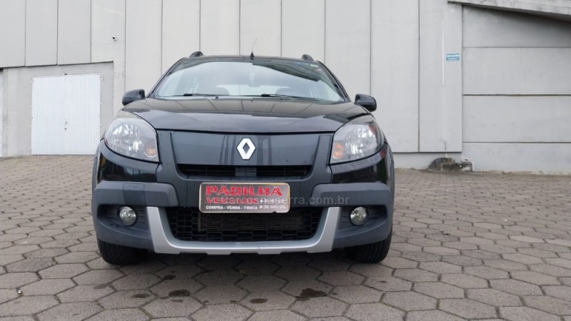 SANDERO 1.6 STEPWAY 8V FLEX 4P MANUAL - 2014 - SOMBRIO