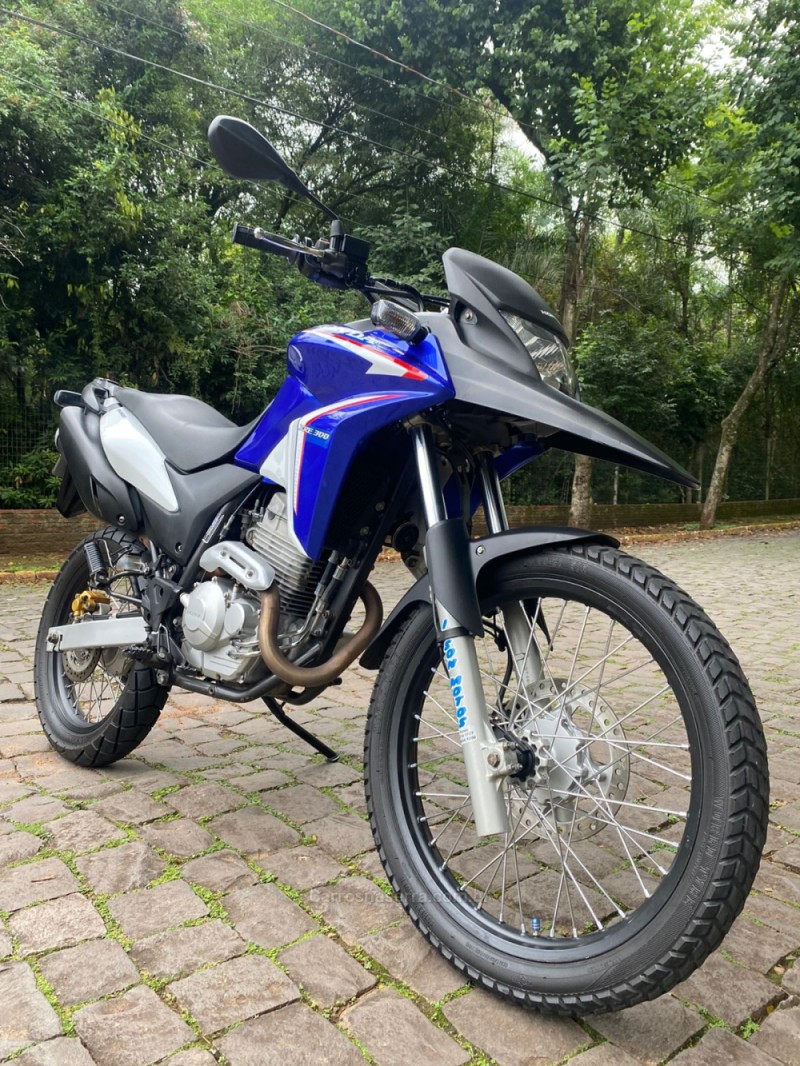 XRE 300  - 2014 - LAJEADO