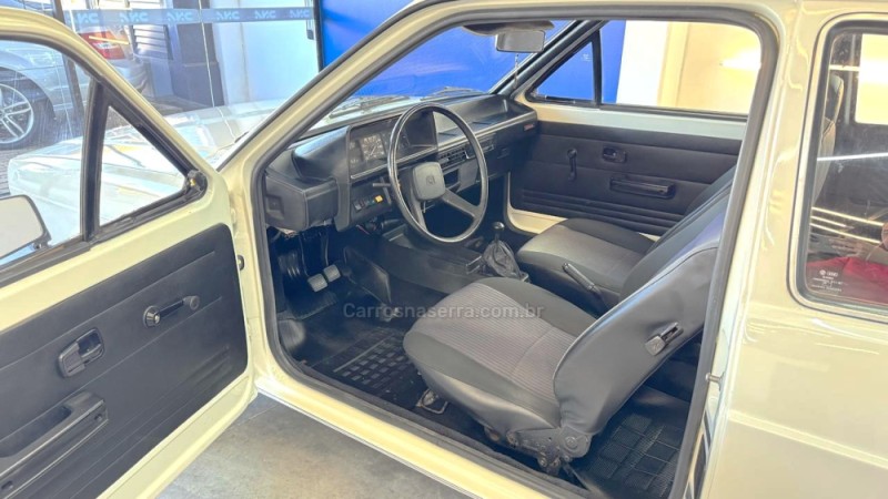 GOL 1.6 BX 12V GASOLINA 2P MANUAL - 1983 - LAJEADO