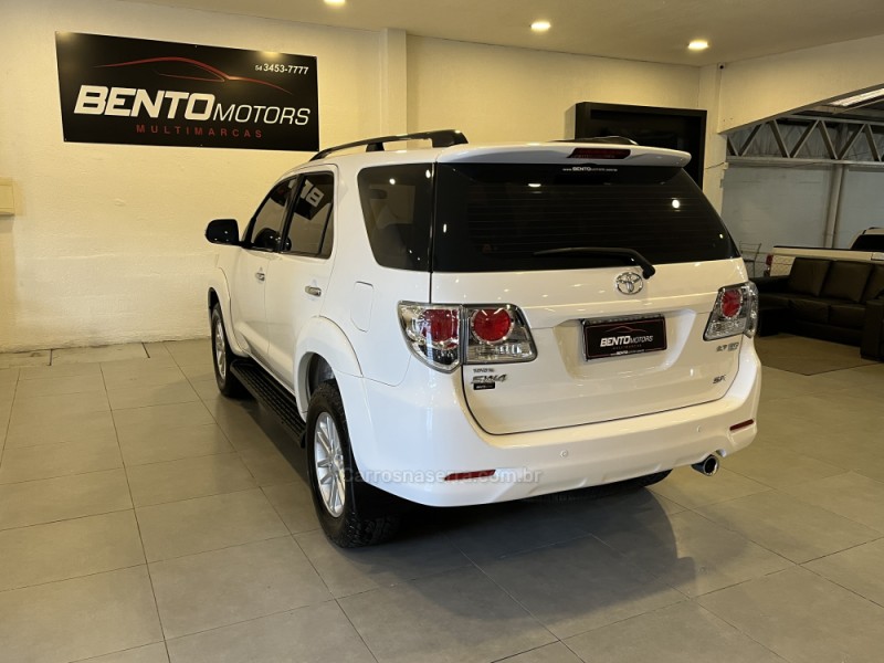 HILUX SW4 2.7 SR 7 LUGARES 4X2 16V FLEX 4P AUTOMÁTICO - 2015 - BENTO GONçALVES