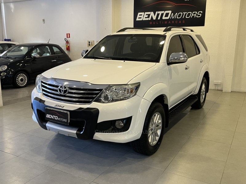 HILUX SW4 2.7 SR 7 LUGARES 4X2 16V FLEX 4P AUTOMÁTICO - 2015 - BENTO GONçALVES