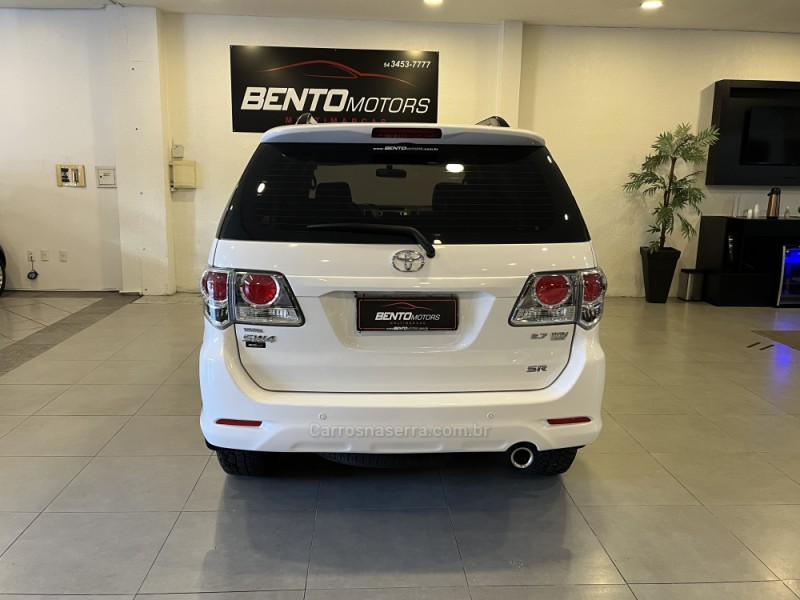 HILUX SW4 2.7 SR 7 LUGARES 4X2 16V FLEX 4P AUTOMÁTICO - 2015 - BENTO GONçALVES