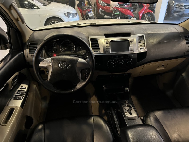 HILUX SW4 2.7 SR 7 LUGARES 4X2 16V FLEX 4P AUTOMÁTICO - 2015 - BENTO GONçALVES
