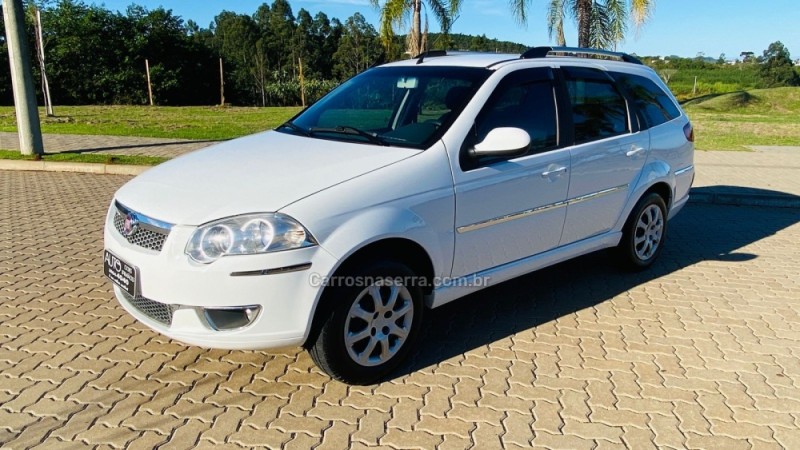 PALIO 1.4 MPI ATTRACTIVE WEEKEND 8V FLEX 4P MANUAL - 2017 - DOIS IRMãOS