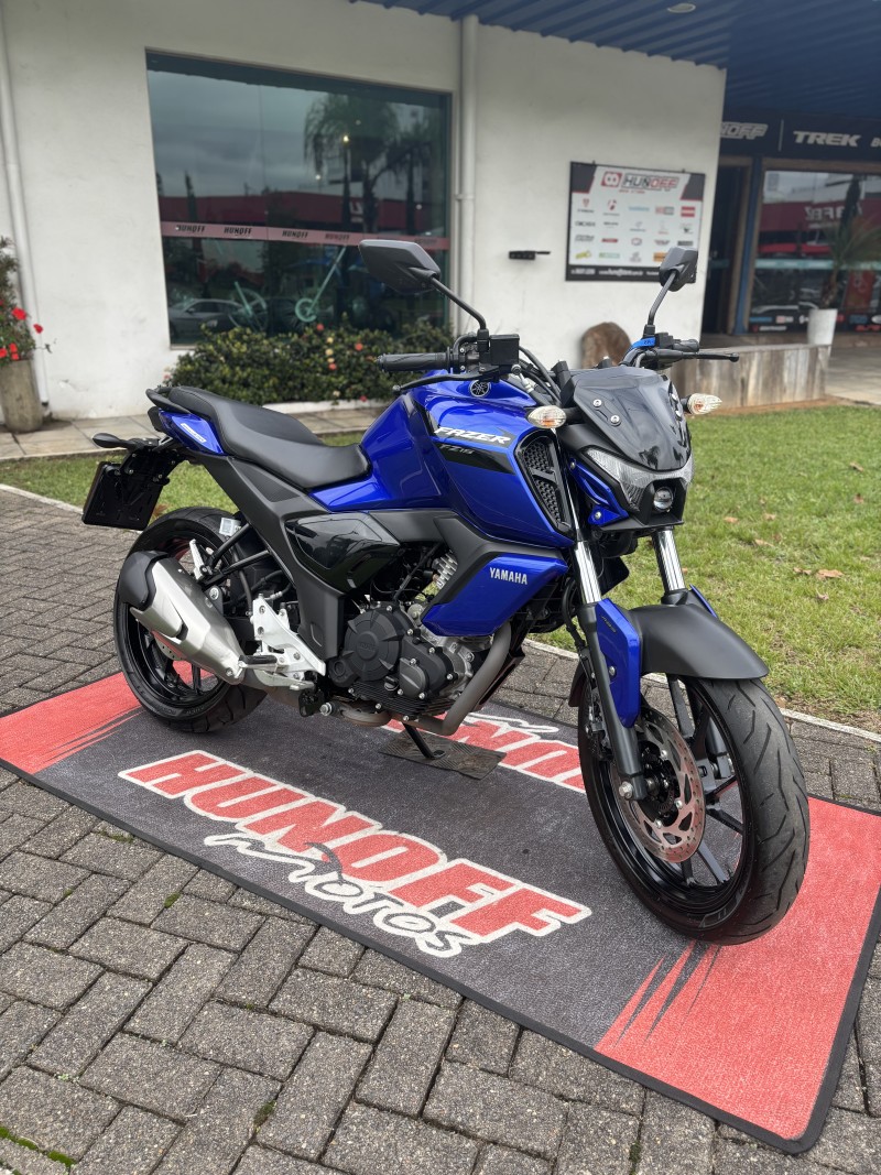FAZER FZ15 ABS - 2023 - FELIZ