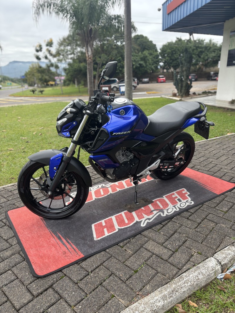 FAZER FZ15 ABS - 2023 - FELIZ