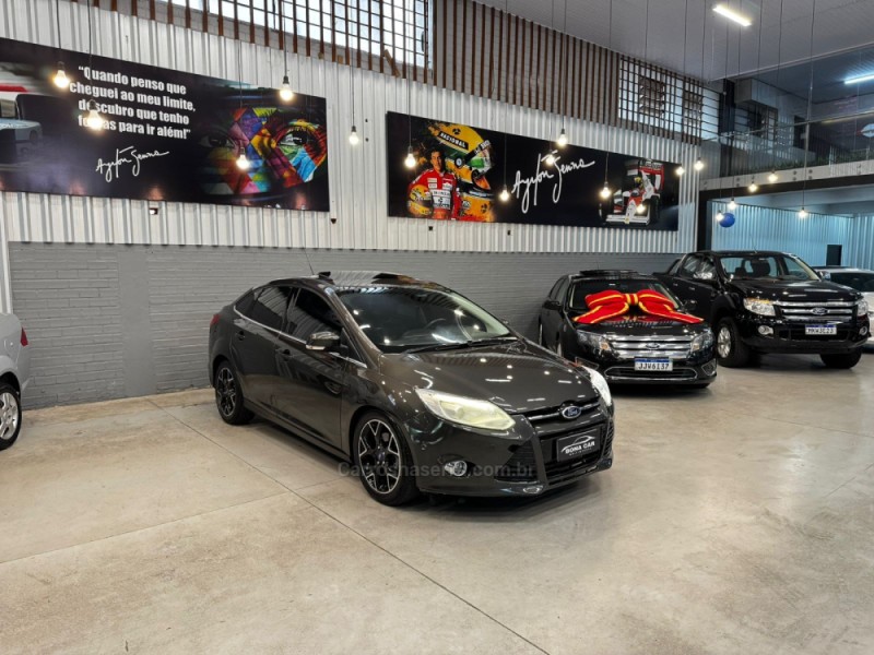 FOCUS 2.0 TITANIUM PLUS SEDAN 16V FLEX 4P AUTOMÁTICO - 2015 - CAXIAS DO SUL