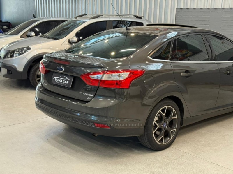 FOCUS 2.0 TITANIUM PLUS SEDAN 16V FLEX 4P AUTOMÁTICO - 2015 - CAXIAS DO SUL