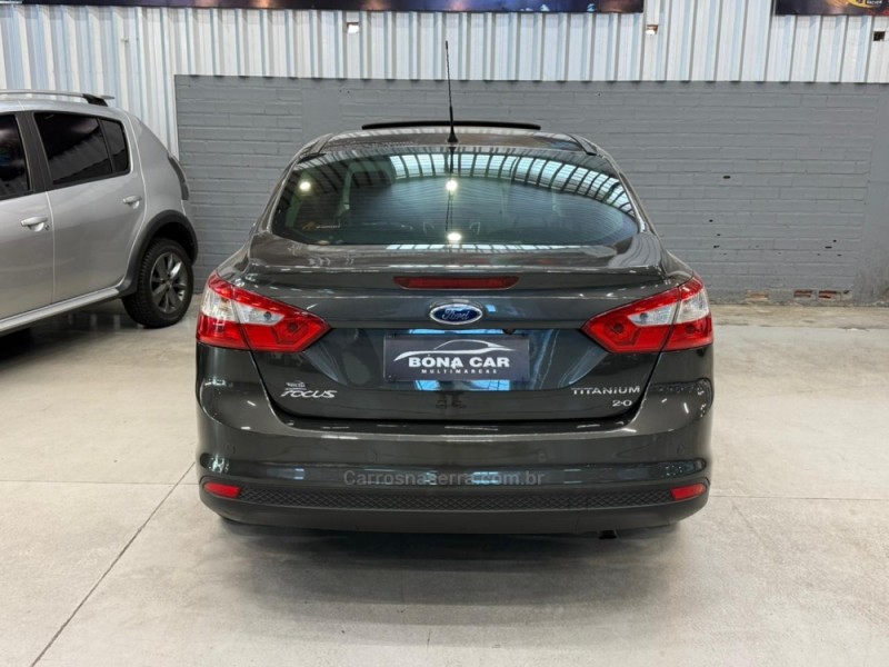 FOCUS 2.0 TITANIUM PLUS SEDAN 16V FLEX 4P AUTOMÁTICO - 2015 - CAXIAS DO SUL