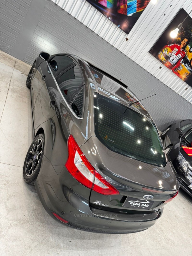 FOCUS 2.0 TITANIUM PLUS SEDAN 16V FLEX 4P AUTOMÁTICO - 2015 - CAXIAS DO SUL