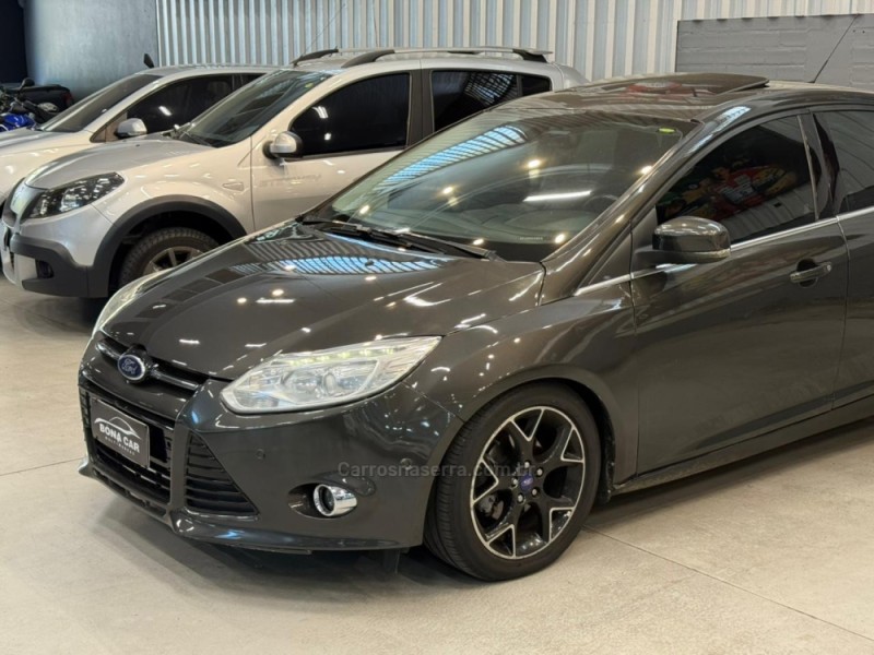 FOCUS 2.0 TITANIUM PLUS SEDAN 16V FLEX 4P AUTOMÁTICO - 2015 - CAXIAS DO SUL