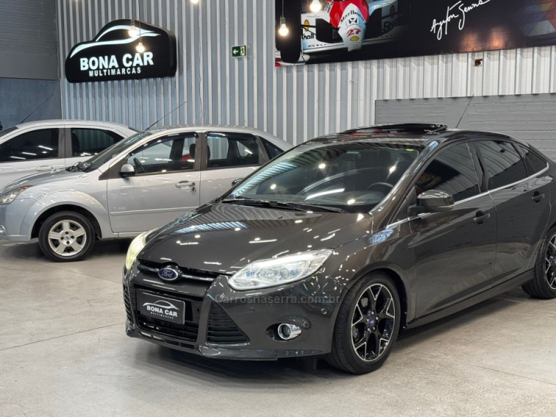 FOCUS 2.0 TITANIUM PLUS SEDAN 16V FLEX 4P AUTOMÁTICO - 2015 - CAXIAS DO SUL