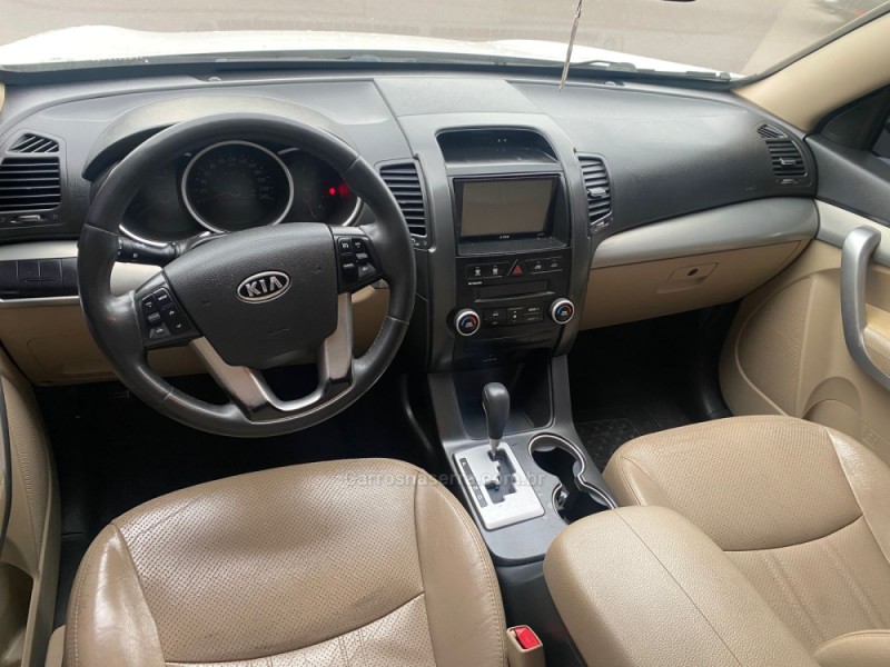SORENTO 2.4 EX 4X2 16V GASOLINA 4P AUTOMÁTICO - 2012 - SAPIRANGA