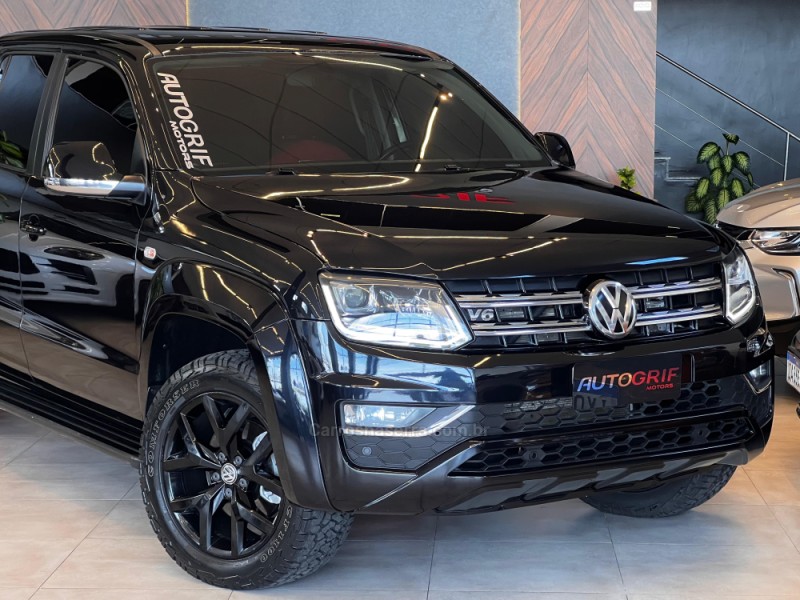 AMAROK 3.0 V6 TDI HIGHLINE CD DIESEL 4MOTION AUTOMÁTICO - 2019 - CAMPO BOM