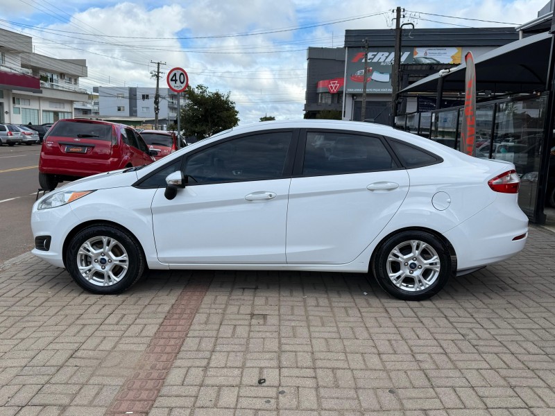FIESTA 1.6 SE SEDAN 16V FLEX 4P MANUAL - 2015 - LAGOA VERMELHA