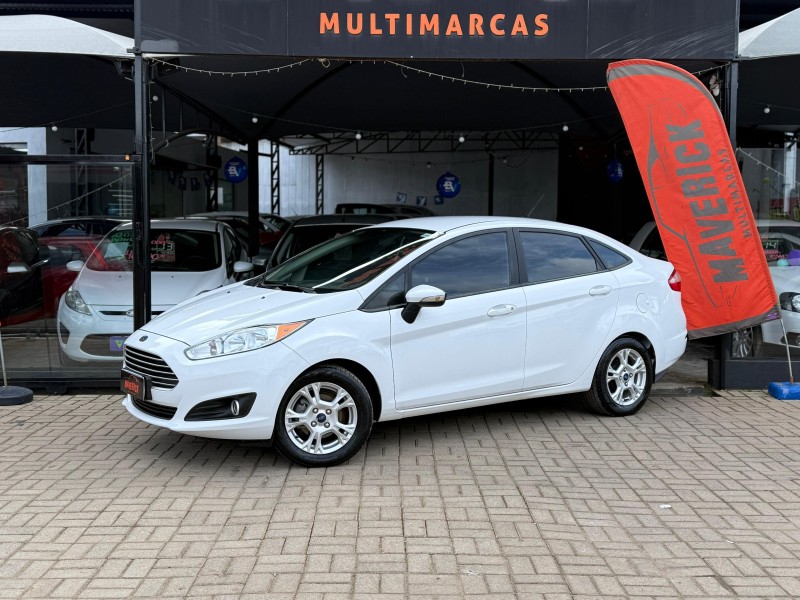 FIESTA 1.6 SE SEDAN 16V FLEX 4P MANUAL - 2015 - LAGOA VERMELHA