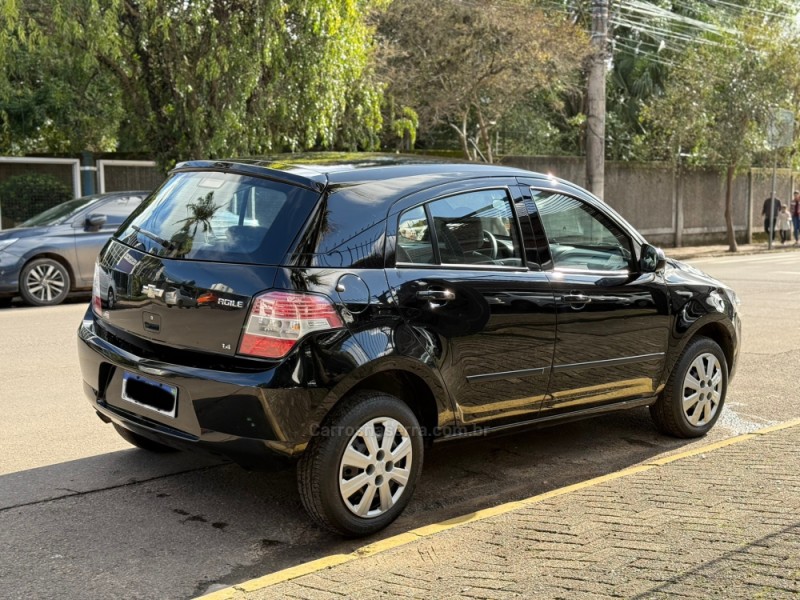 AGILE 1.4 MPFI LT 8V FLEX 4P MANUAL - 2012 - PAROBé
