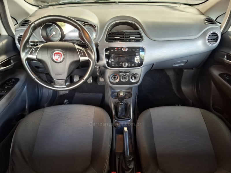 PUNTO 1.4 ATTRACTIVE ITALIA 8V FLEX 4P MANUAL - 2016 - GARIBALDI